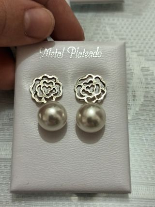 Pendientes metal plateado