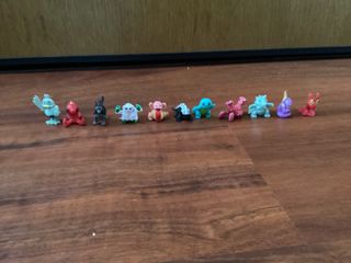 creature pokemon in miniatura