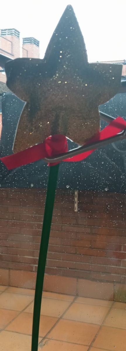 Saia e varinha em tule