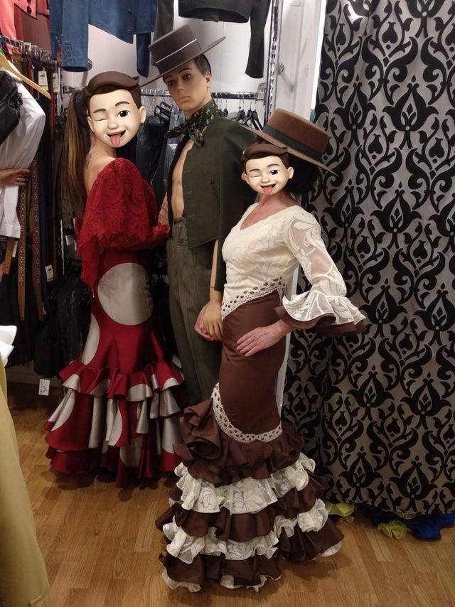 Precioso vestido sevillanas alta gama, dos piezas.