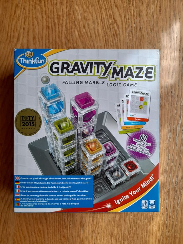 Gravity maze