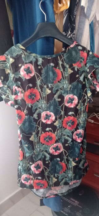 Camiseta premamá talla M marca H&M.