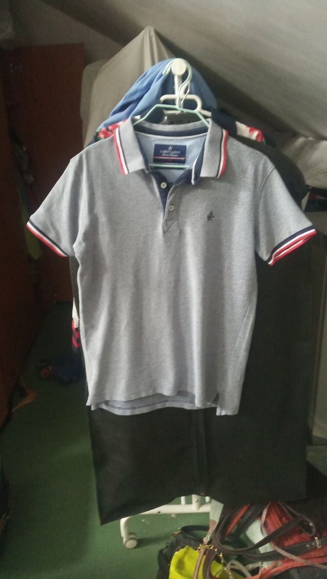 polo chico Marca VALE CUATRO talla XS