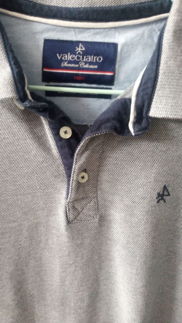 polo chico Marca VALE CUATRO talla XS