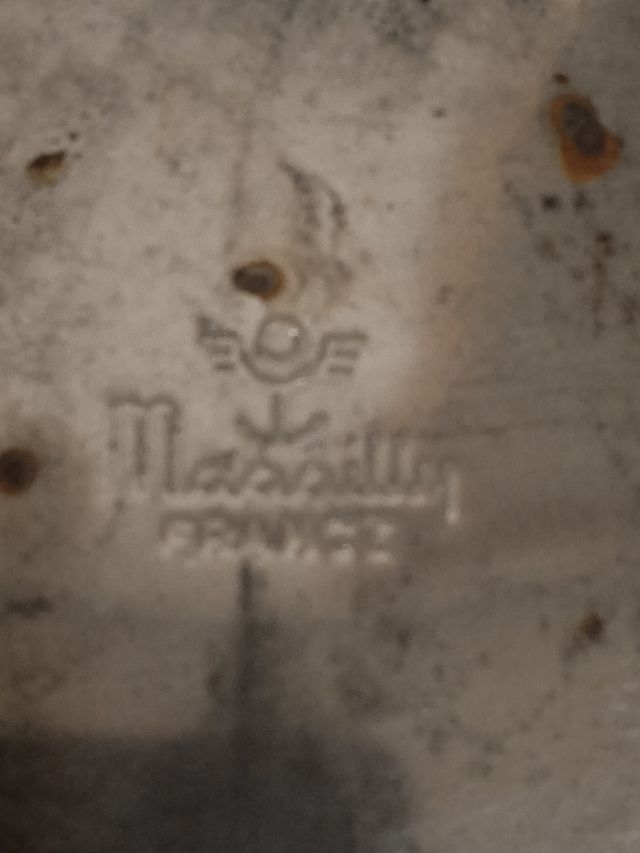 Lata vintage Massilly ( francesa)