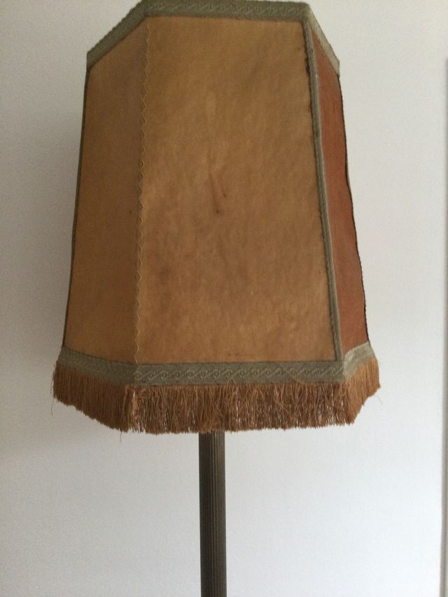 Lampara de pie antigua