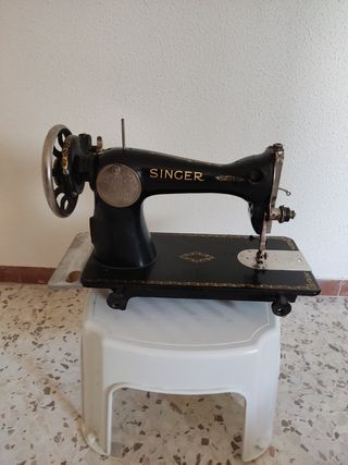 Maquina de coser singer