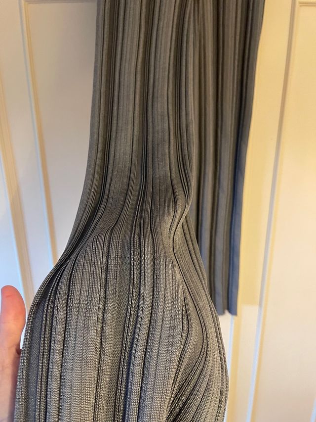 Pantalones Zara grises