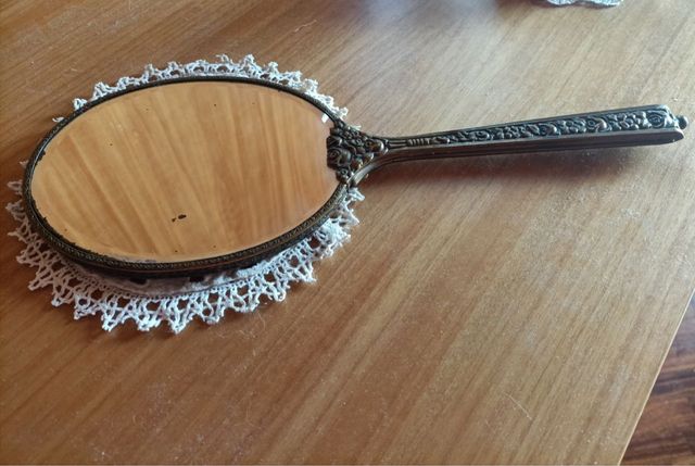antico specchio della bambola