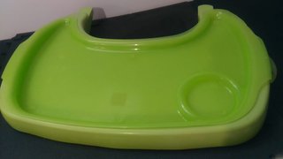 Trona con mesa adaptada y reorganiza leen silla y