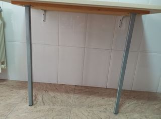 Mesa cocina + 2 sillas