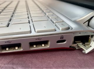HP min 210-2060ss
