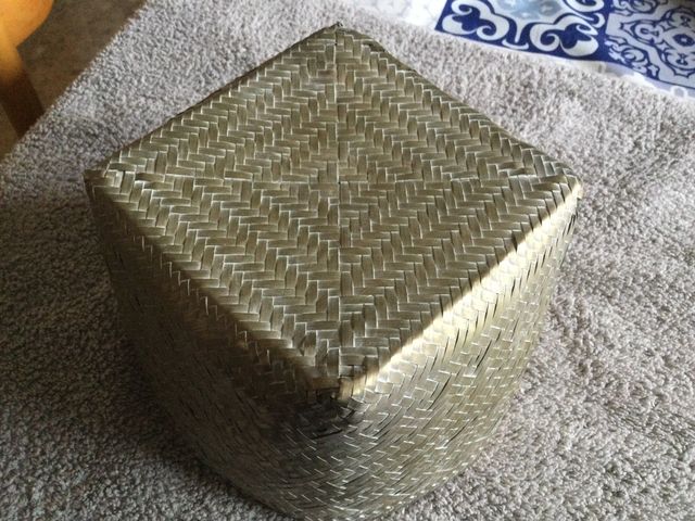 Cesta artesanal tejida (metal alpaca)