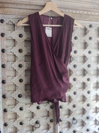 Conjunto falda y blusa