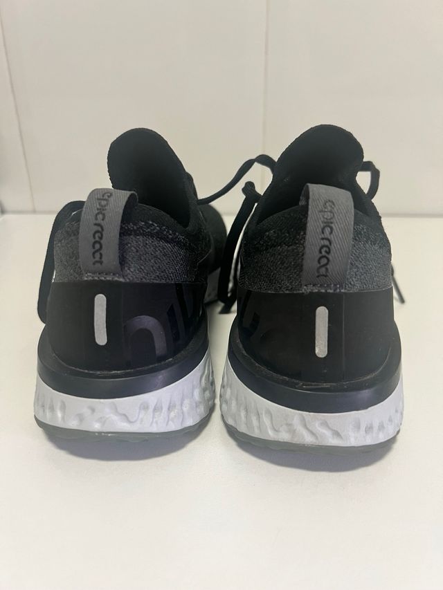 Zapatillas Nike Epic React Flyknit