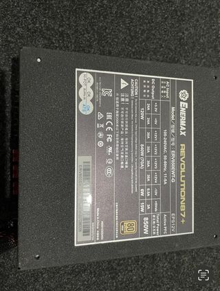 Fuente Alimentación 850W Enermax Revolutión 87+