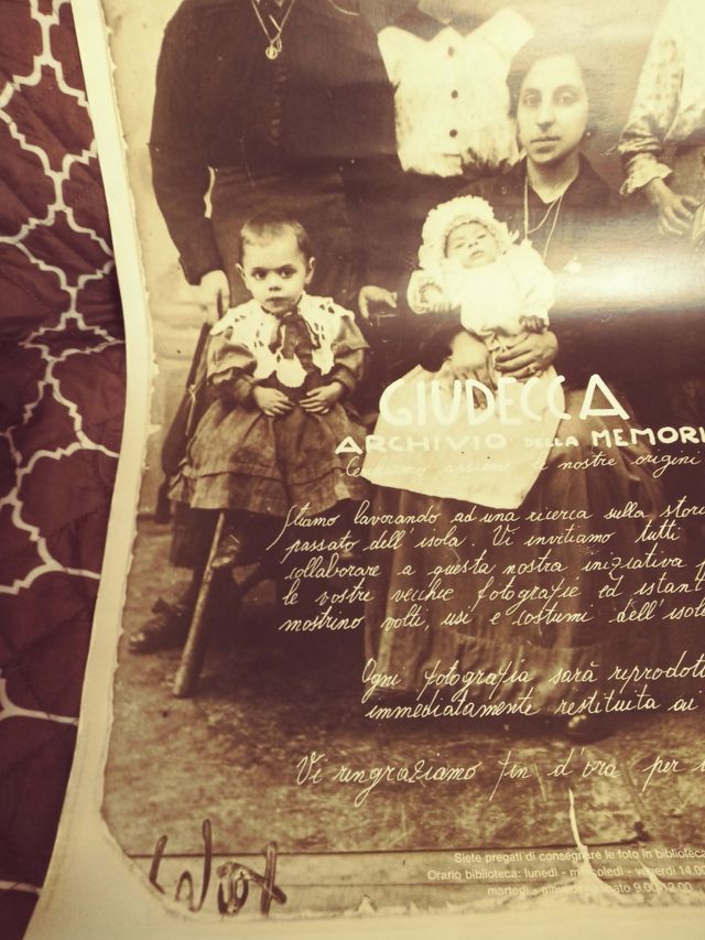 Vecchia locandina vintage