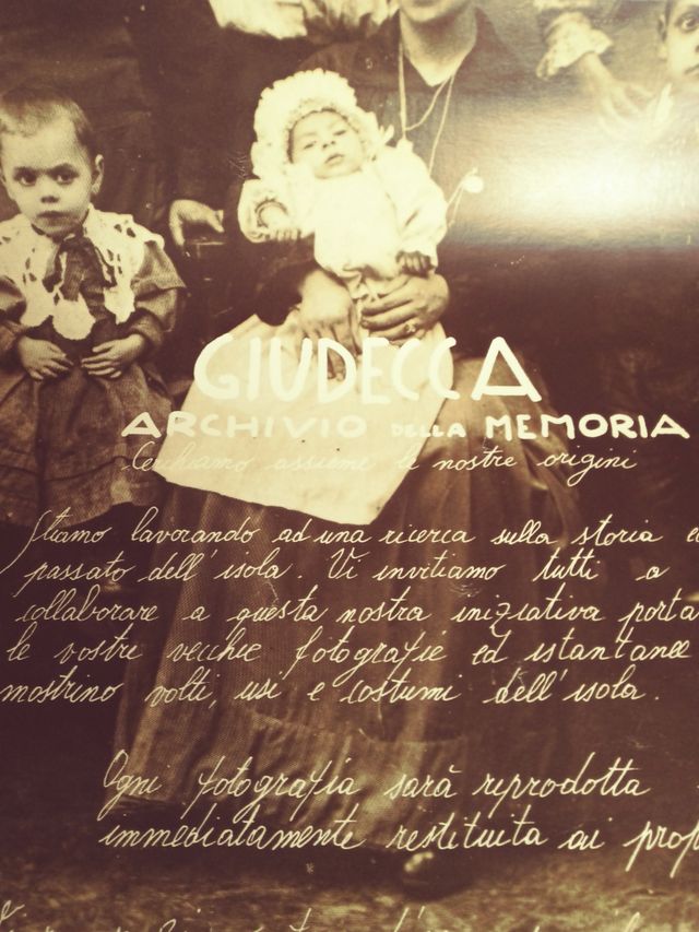 Vecchia locandina vintage