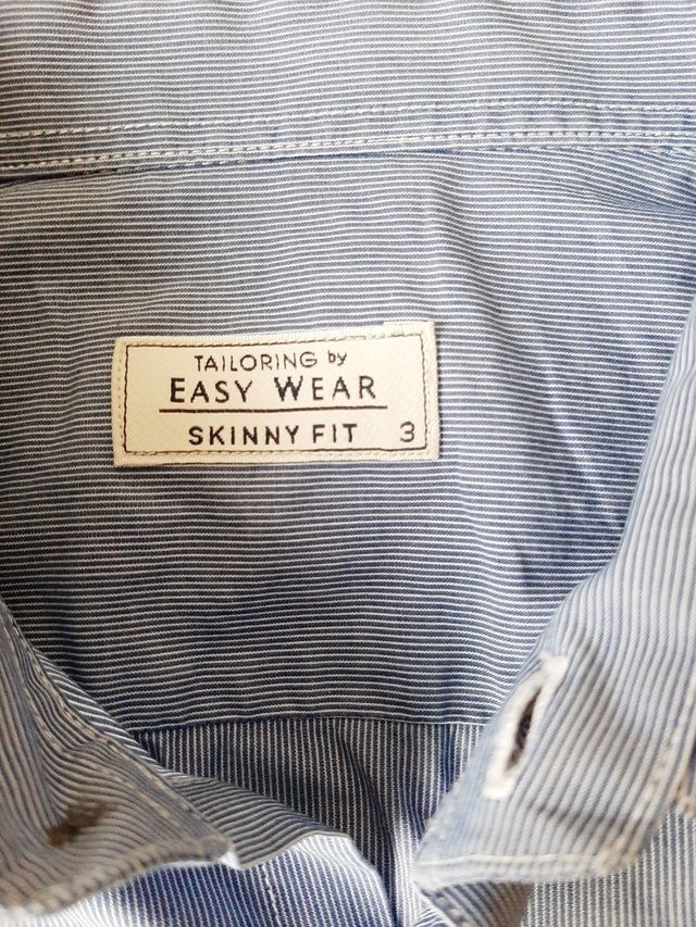 Camisa azul con rayitas blancas talla 3