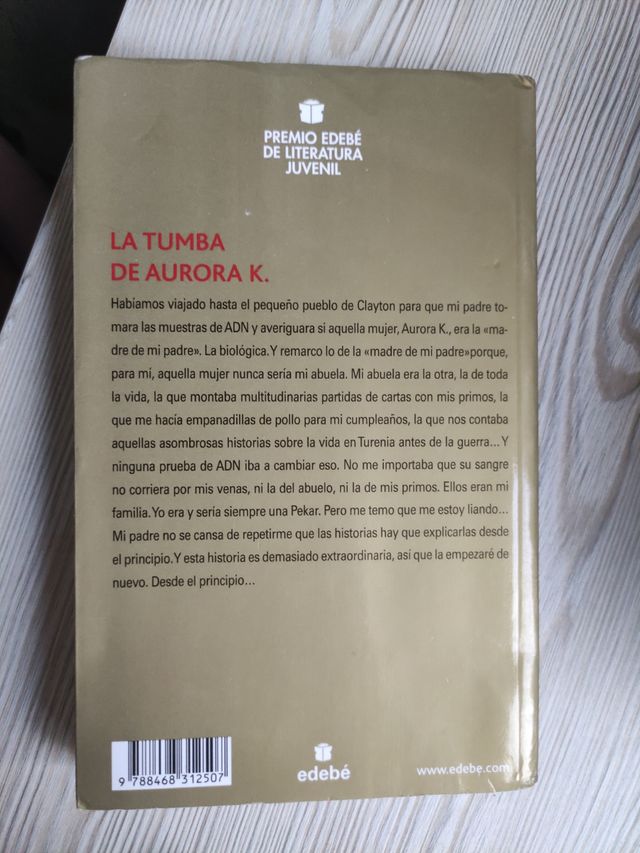 La tumba de Aurora K.