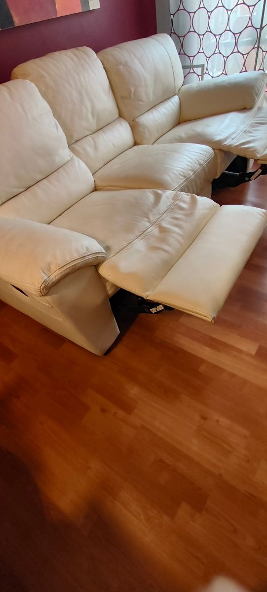 Sofá piel beig