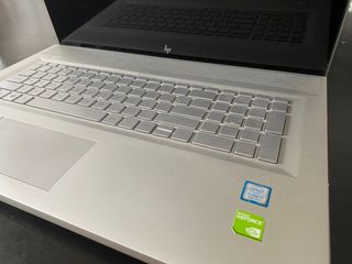 Portatil LG Envy 17"FULLHD/16GB Ram/i7/SSD1.2TB