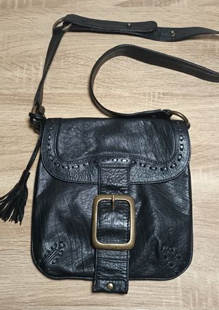 BOLSO DE PIEL COLOR NEGRO