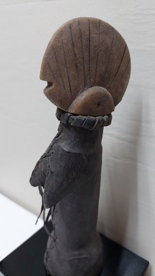 Muñeca MOSSI de Burkina forrada cuero