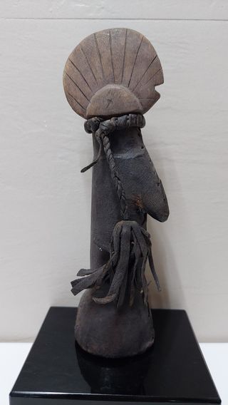 Muñeca MOSSI de Burkina forrada cuero