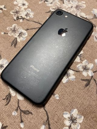 Apple iPhone 7 32GB (model A1778)