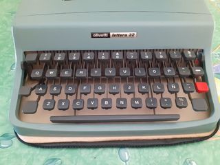 Olivetti lettera 32 máquina de escribir