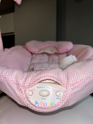 Hamaca mecedora bebé vibración y musica