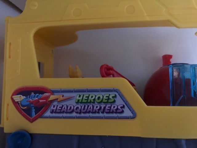 cuartel general Superheroes de Superzings