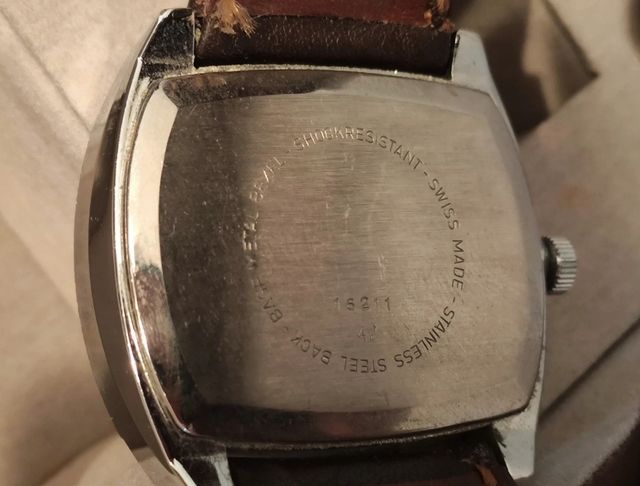 Relógio vintage Sears digital - Suisse