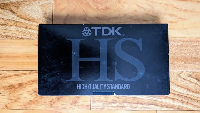 Cinta VHS TDK virgen