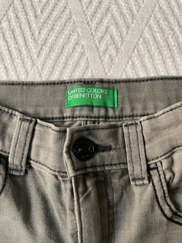 Vaqueros grises Benetton talla L 8-9 años