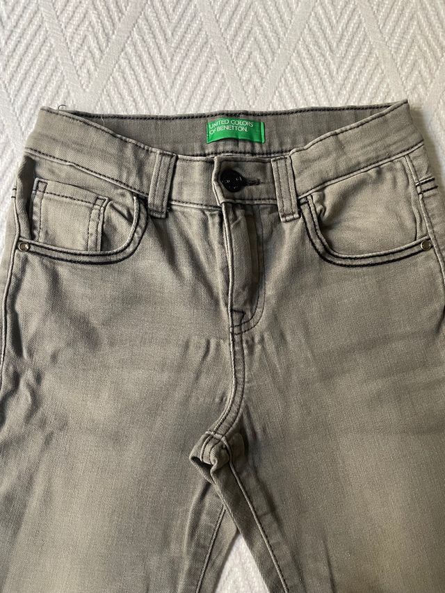Vaqueros grises Benetton talla L 8-9 años