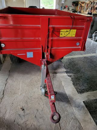 remolque para almendras olivas leña  granja