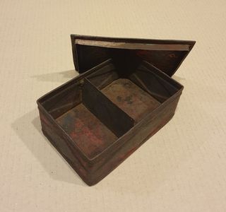 Antigua caja de hierro.