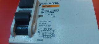 Diferencial trifásico 25A merlín gerin