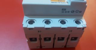 Diferencial trifásico 25A merlín gerin