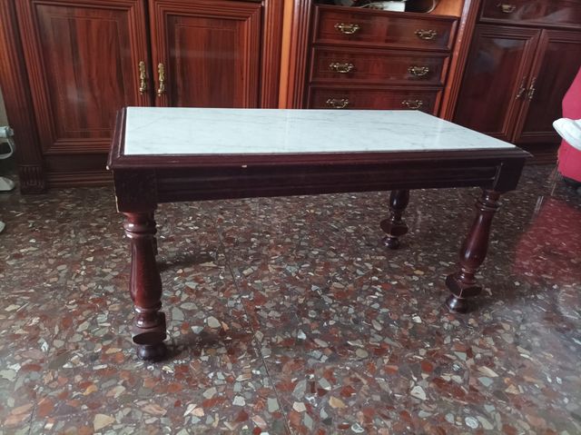 Mesa centro de madera y marmol
