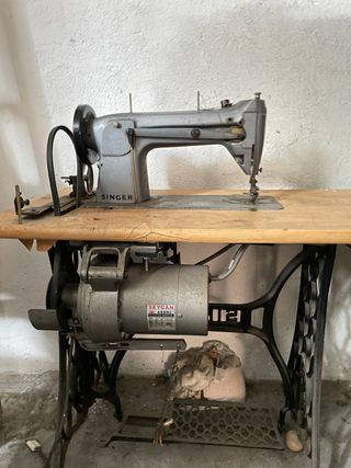 maquina de coser antigua