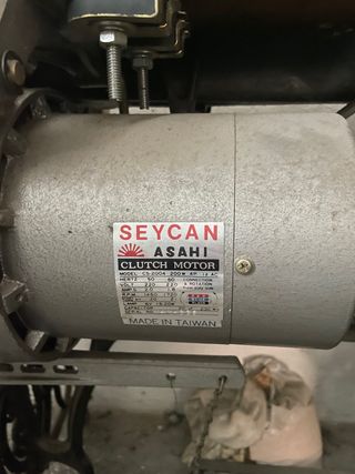 maquina de coser antigua