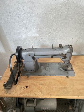 maquina de coser antigua