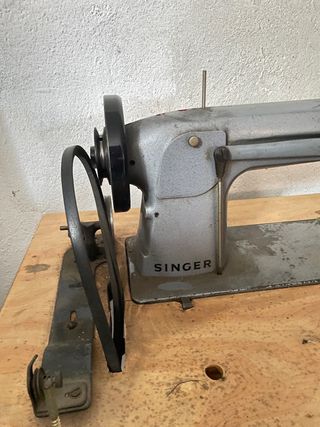 maquina de coser antigua