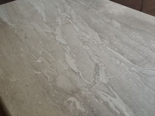 Mesa centro màrmol travertino doble capa