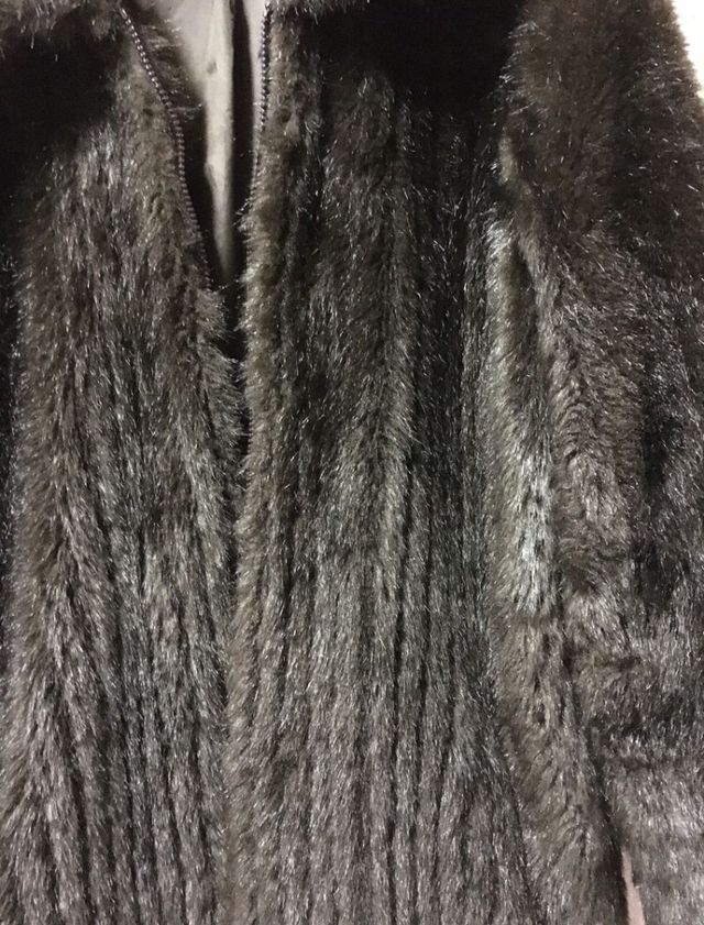 Chaquetón imitación visón exclusivo (T. 42/44)