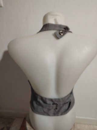 Chaleco cuadros pone t40 pero es pequeña