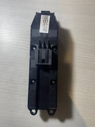 Mando del elevalunas Mazda